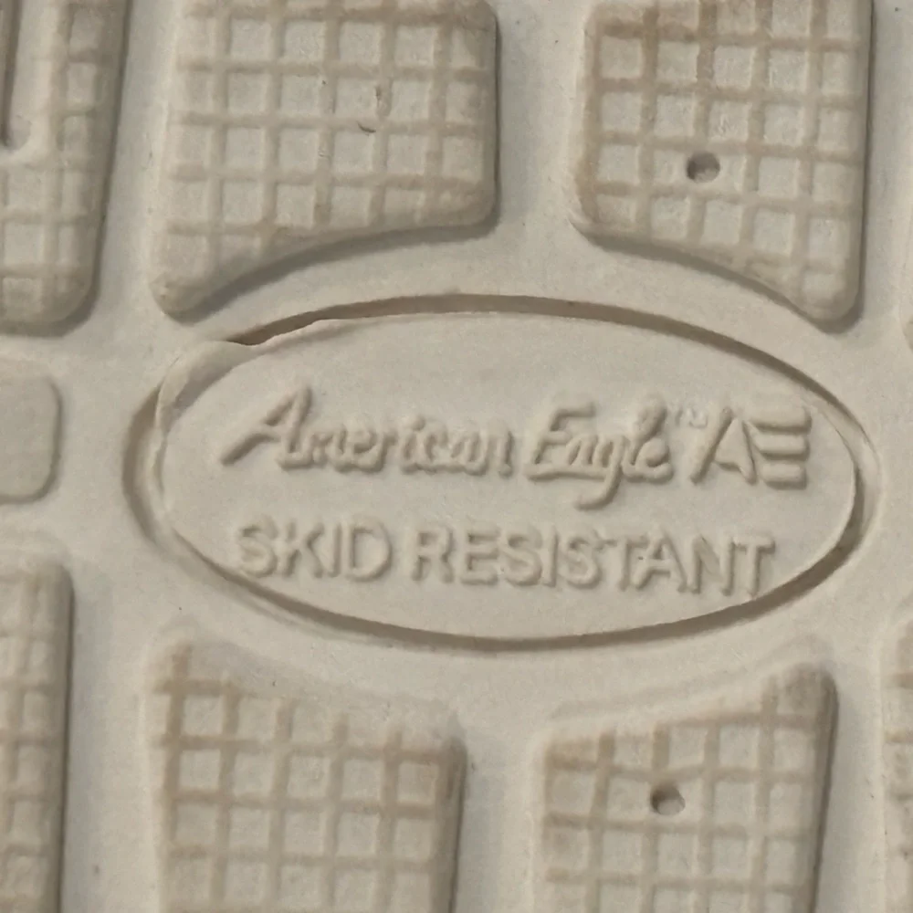 Kids American Eagle Brown Shoes Size 6.5 NEW